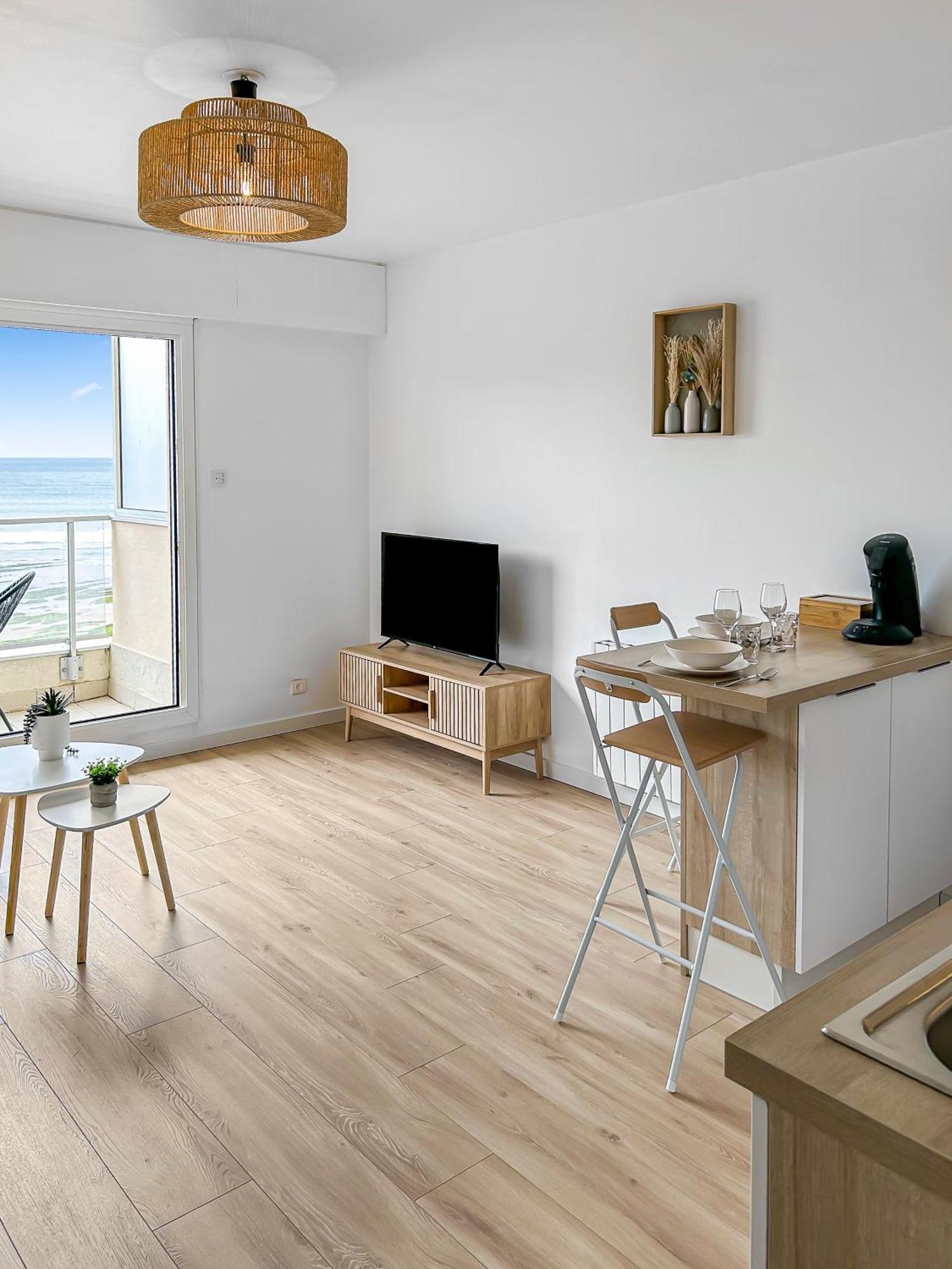 Le Refuge Des Sables Apartment เลส์ซาบล์-โดล็อนน์ ภายนอก รูปภาพ